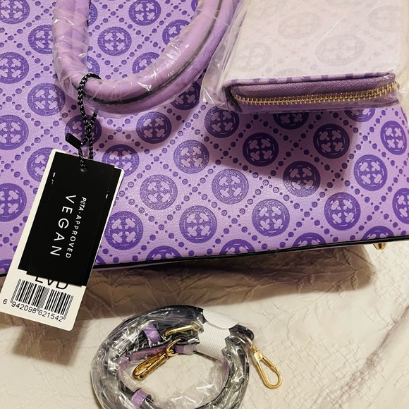Purple purse large stunning gift new with clutch 2 piece set VEGAN LEATHER - Picture 12 of 14